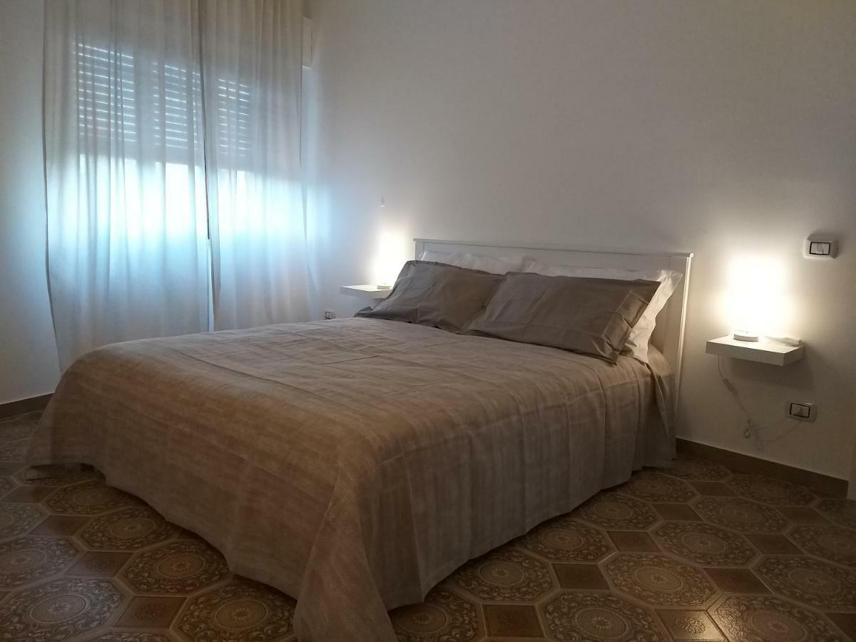 Residenza Don Camillo Villa Mondello Bagian luar foto